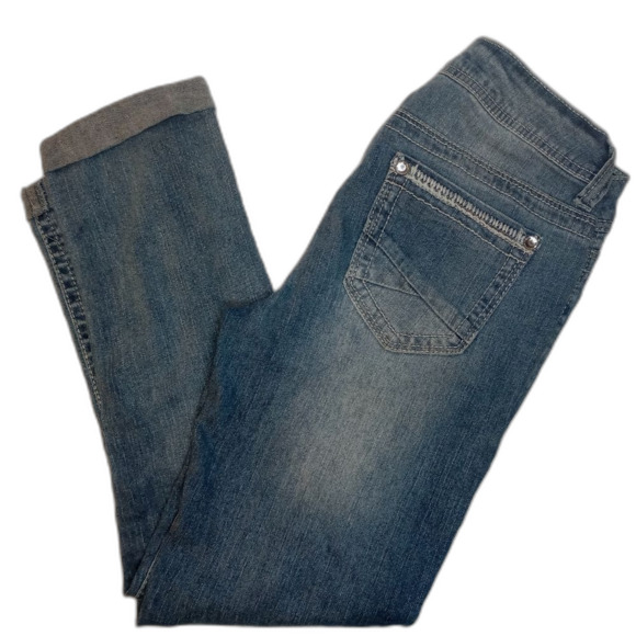 Aesthetic WallFlower Low Rise Distressed Denim Capris 5 Broken In Ripped bleach - Picture 5 of 8